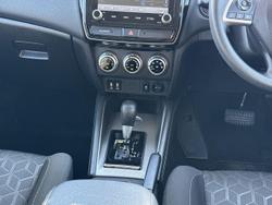 2023 Mitsubishi ASX ES