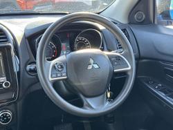 2023 Mitsubishi ASX ES