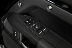2025 Land Rover Defender 90 P425 X-Dynamic SE