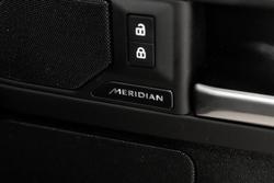 2025 Land Rover Defender 90 P425 X-Dynamic SE