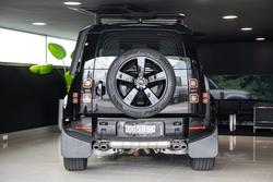 2025 Land Rover Defender 90 P425 X-Dynamic SE