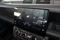 2025 Land Rover Defender 90 P425 X-Dynamic SE