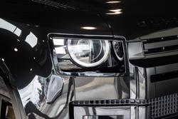 2025 Land Rover Defender 90 P425 X-Dynamic SE