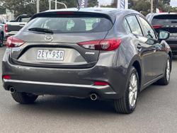 2016 Mazda 3 Neo