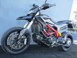 2013 DUCATI HYPERMOTARD 821 Black