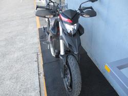 2013 DUCATI HYPERMOTARD 821 Black