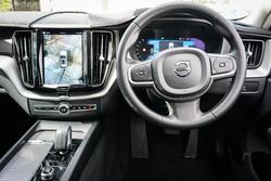 2022 Volvo XC60 Plus B5