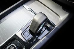 2022 Volvo XC60 Plus B5