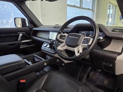 2021 Land Rover Defender 110 D300 X-Dynamic HSE