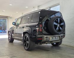2021 Land Rover Defender 110 D300 X-Dynamic HSE