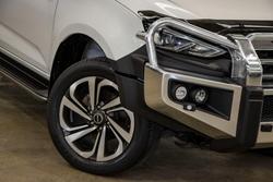 2022 Isuzu MU-X LS-M