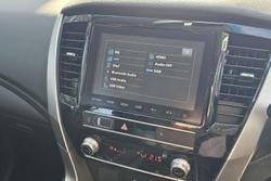 2024 Mitsubishi Pajero Sport GLX