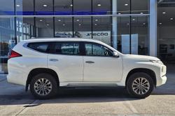 2024 Mitsubishi Pajero Sport GLX