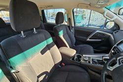 2024 Mitsubishi Pajero Sport GLX