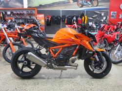 KTM 2024KTM 1390 Super Duke R
