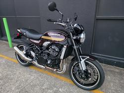 2026 Kawasaki Z900RS (ZR900C) RED
