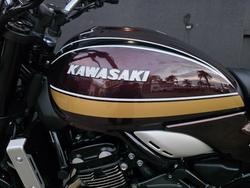 2026 Kawasaki Z900RS (ZR900C) RED