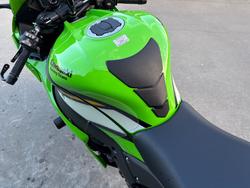 2025 Kawasaki NINJA ZX-10R Green