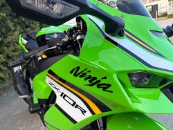 2025 Kawasaki NINJA ZX-10R Green