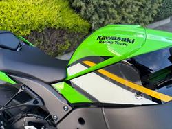2025 Kawasaki NINJA ZX-10R Green