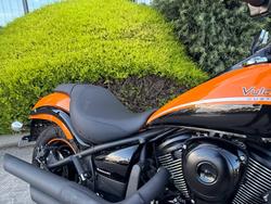 2021 Kawasaki VULCAN 900 (VN900) CLASSIC Orange