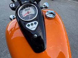 2021 Kawasaki VULCAN 900 (VN900) CLASSIC Orange