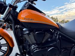 2021 Kawasaki VULCAN 900 (VN900) CLASSIC Orange
