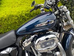 2012 HARLEY-DAVIDSON XL1200C 1200 CUSTOM Blue