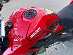 2020 DUCATI STREETFIGHTER V4 Red