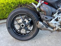 2020 DUCATI STREETFIGHTER V4 Red