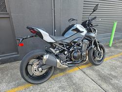 2026 Kawasaki Z900 (ZR900STFNN) WHITE