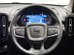 2025 Volvo XC40 Plus B4