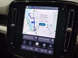 2025 Volvo XC40 Plus B4