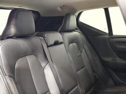 2025 Volvo XC40 Plus B4