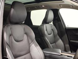 2023 Volvo XC60 Recharge Ultimate T8 Plug-In Hybrid