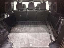 2025 Land Rover Defender 130 P400 X-Dynamic SE