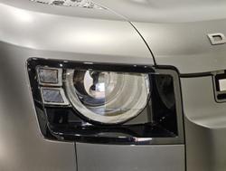 2025 Land Rover Defender 130 P400 X-Dynamic SE