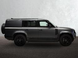 2025 Land Rover Defender 130 P400 X-Dynamic SE