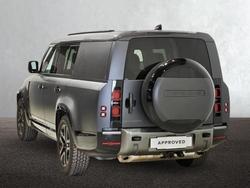 2025 Land Rover Defender 130 P400 X-Dynamic SE