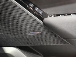 2024 Land Rover Range Rover Velar P250 Dynamic SE
