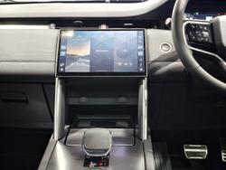 2024 Land Rover Discovery Sport P300e Dynamic SE