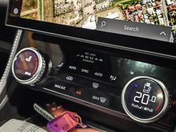 2025 Jaguar F-PACE PHEV P400e R-Dynamic SE 90th Anniversary Edition