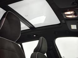 2025 Volvo XC40 Ultra B4 Dark