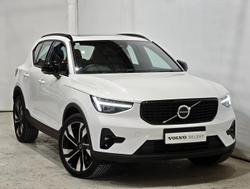 2025 Volvo XC40 Ultra B4 Dark