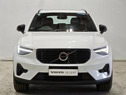 2025 Volvo XC40 Ultra B4 Dark