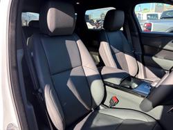 2025 Land Rover Range Rover Velar P250 Dynamic SE