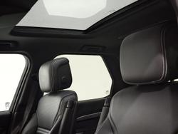 2025 Land Rover Discovery D350 Dynamic SE