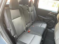 2024 Mitsubishi Outlander ES
