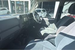 2023 Toyota Landcruiser GXL