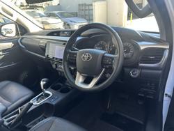 2021 Toyota Hilux SR5